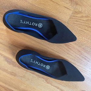 Rothy's point black size 8